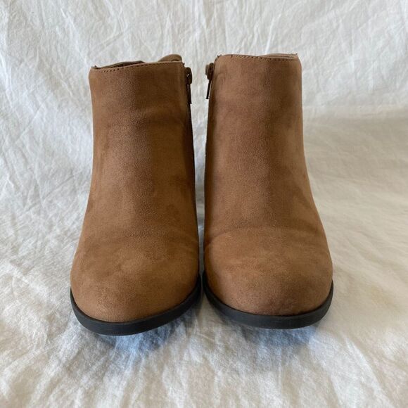 Indigo Rd. Western Boho Tan Suede Round Toe Womens Ankle Booties Size 6.5M - Picture 2 of 10